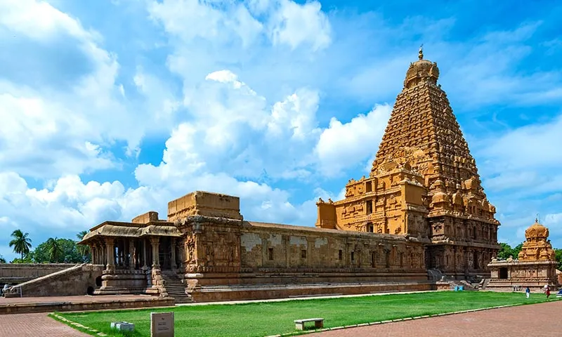 Shri Vetrivel Tours and Travels Sankarankovil