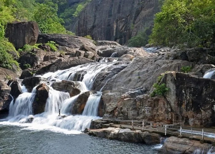 Shri Vetrivel Tours and Travels Sankarankovil